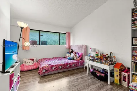 4293 N 76th Avenue Davie FL 33024