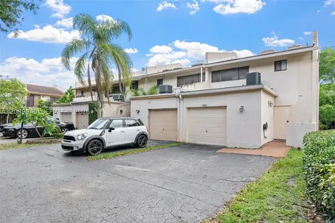 4293 N 76th Avenue Davie FL 33024