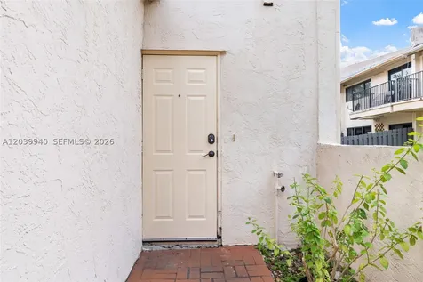 4293 N 76th Avenue Davie FL 33024