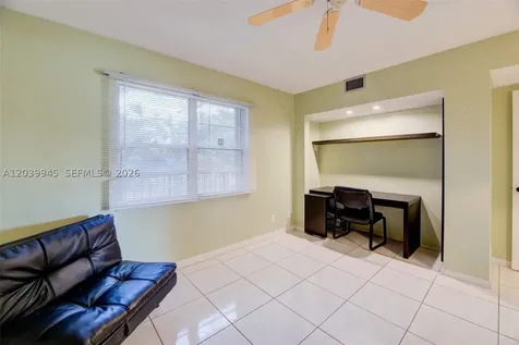 500 SW 130th Terrace Pembroke Pines FL 33027