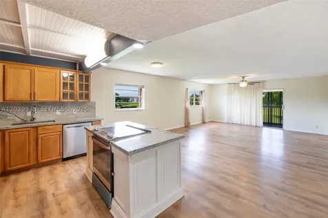 500 SW 130th Terrace Pembroke Pines FL 33027