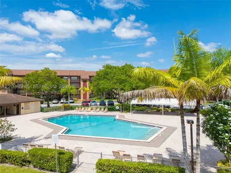 500 SW 130th Terrace Pembroke Pines FL 33027
