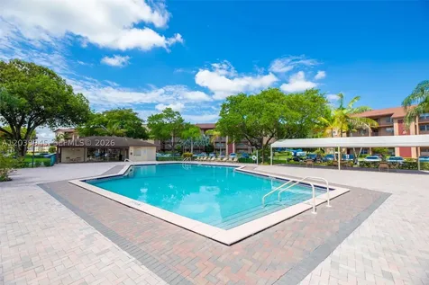 500 SW 130th Terrace Pembroke Pines FL 33027