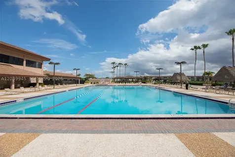 500 SW 130th Terrace Pembroke Pines FL 33027