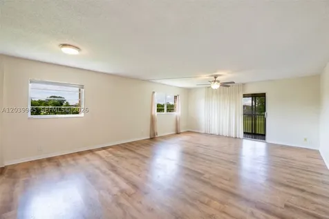 500 SW 130th Terrace Pembroke Pines FL 33027
