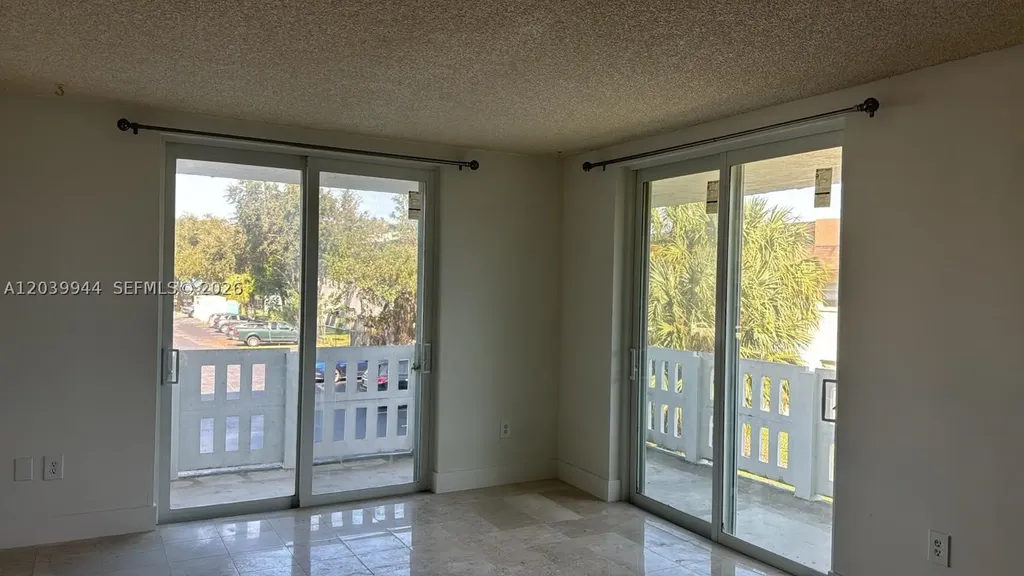 919 Hillcrest Drive Hollywood FL 33021