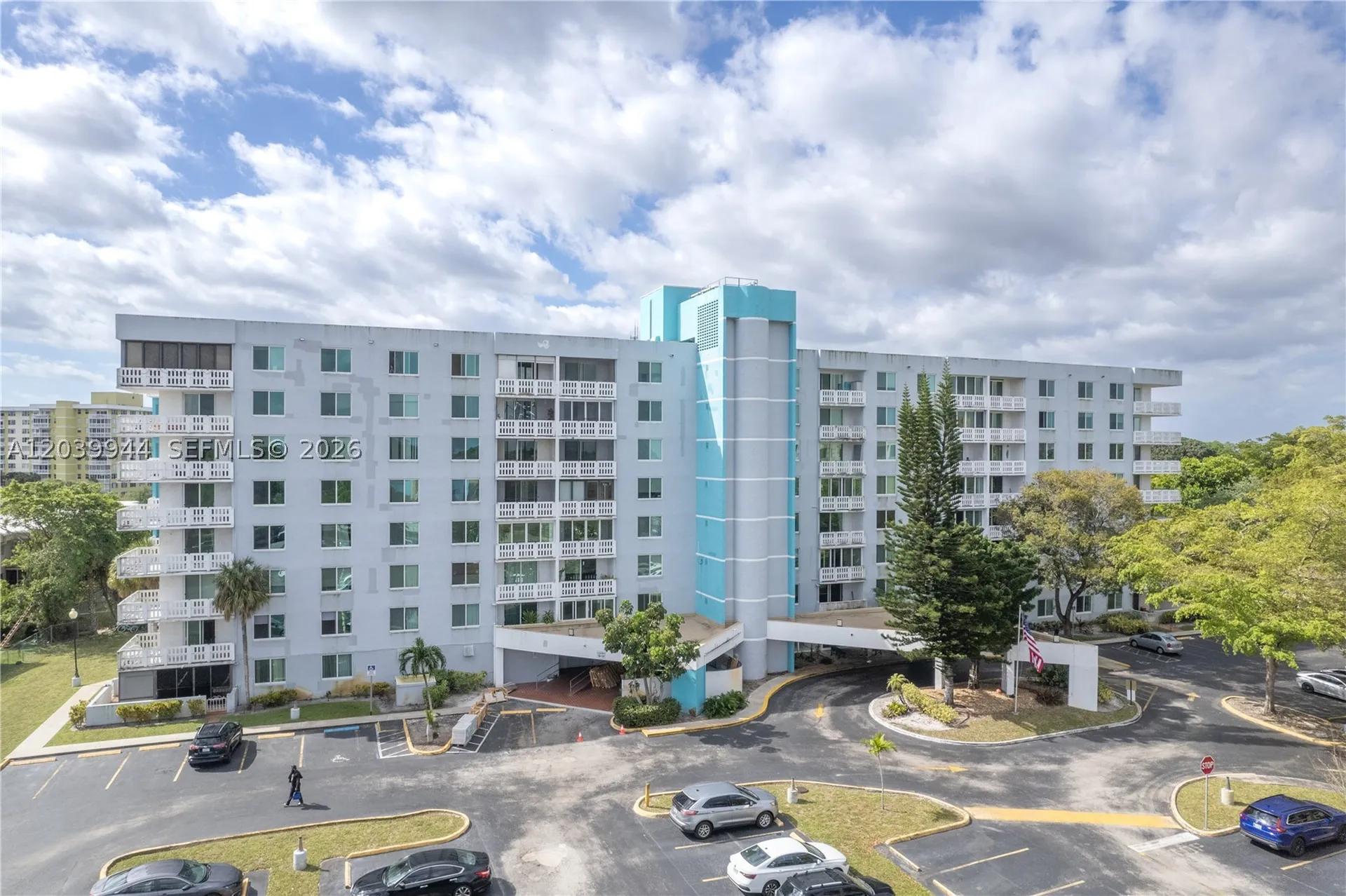 919 Hillcrest Drive Hollywood FL 33021