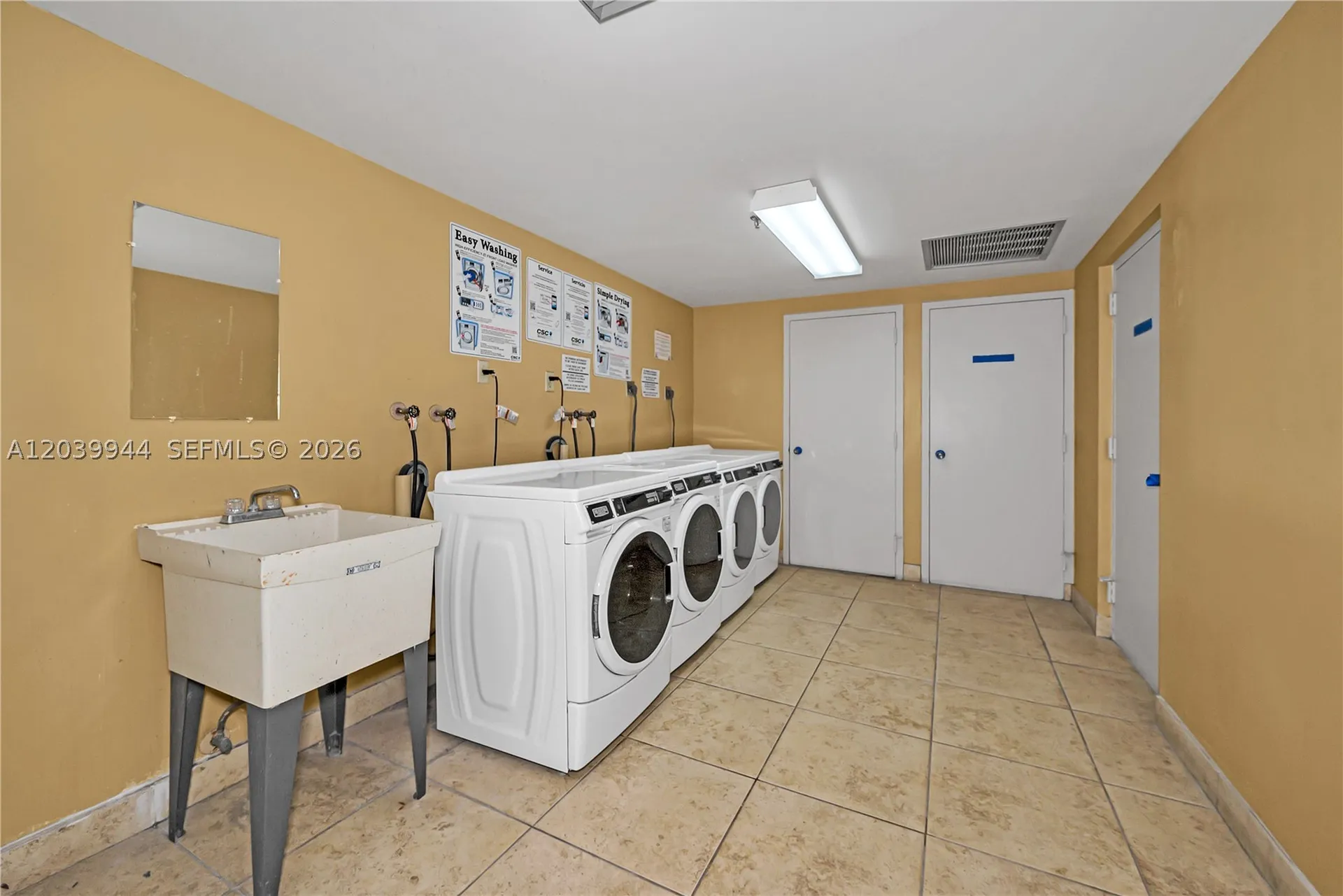 919 Hillcrest Drive Hollywood FL 33021
