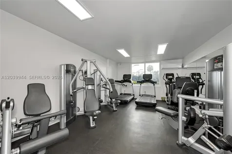 919 Hillcrest Drive Hollywood FL 33021