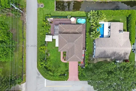2151 NW 121st Avenue Plantation FL 33323