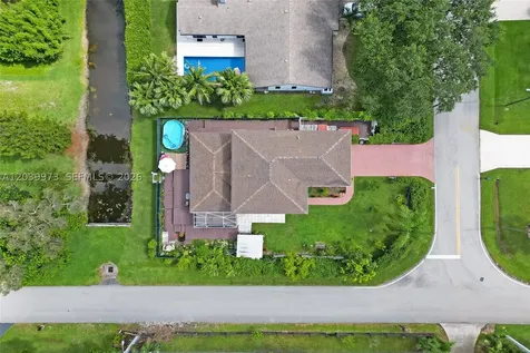 2151 NW 121st Avenue Plantation FL 33323