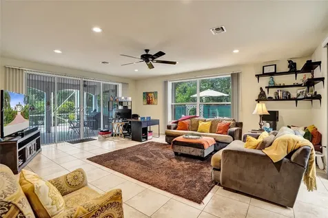 2151 NW 121st Avenue Plantation FL 33323