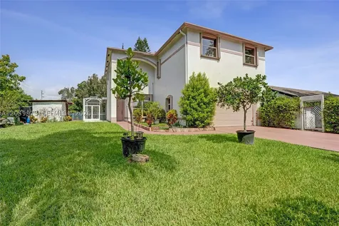 2151 NW 121st Avenue Plantation FL 33323