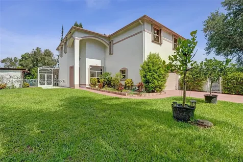 2151 NW 121st Avenue Plantation FL 33323