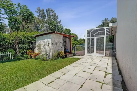 2151 NW 121st Avenue Plantation FL 33323
