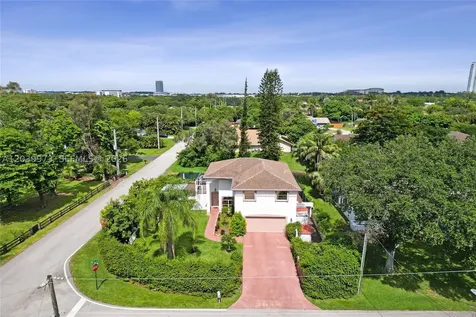 2151 NW 121st Avenue Plantation FL 33323