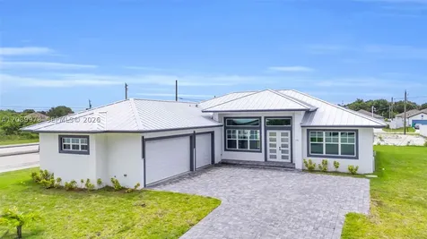121 SW Sea Lion Road Port St. Lucie FL 34953