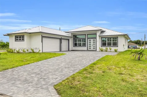 121 SW Sea Lion Road Port St. Lucie FL 34953