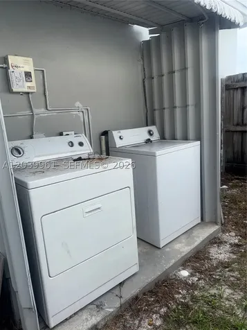 713 NW 4th Street Hallandale Beach FL 33009