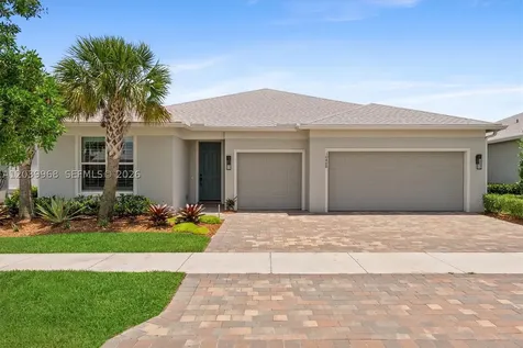 10488 SW Red Maple Way Port St. Lucie FL 34987