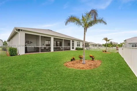 10488 SW Red Maple Way Port St. Lucie FL 34987