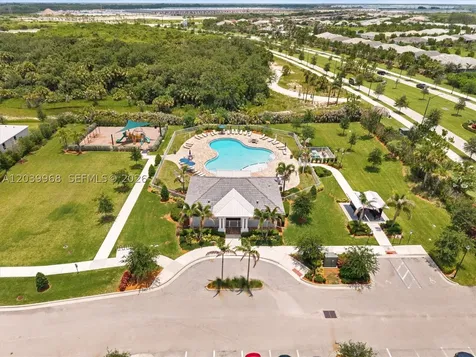 10488 SW Red Maple Way Port St. Lucie FL 34987