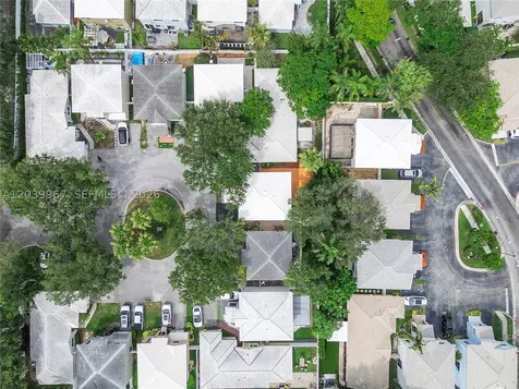 9836 NW 2nd Court Plantation FL 33324