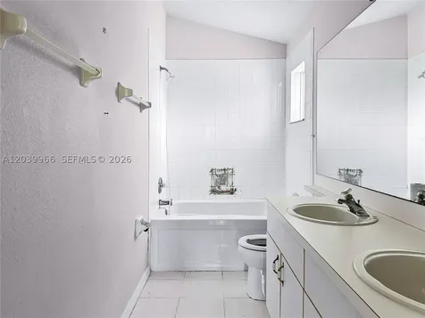 239 Chardonnay Place Tampa FL 33594