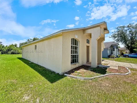 239 Chardonnay Place Tampa FL 33594