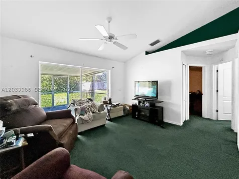 239 Chardonnay Place Tampa FL 33594