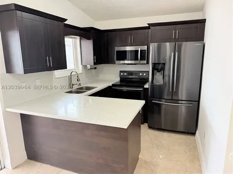 2854 W 75th Terrace Hialeah FL 33018