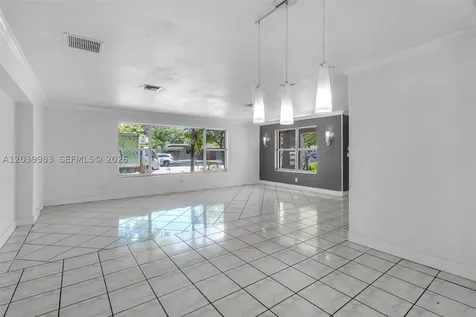 440 NW 125th Street North Miami FL 33168