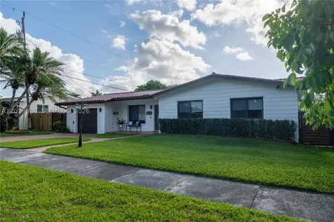 17901 SW 92nd Court Palmetto Bay FL 33157
