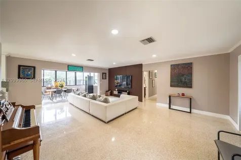 17901 SW 92nd Court Palmetto Bay FL 33157