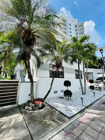 1470 Lincoln Terrace Miami Beach FL 33139