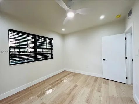 1470 Lincoln Terrace Miami Beach FL 33139