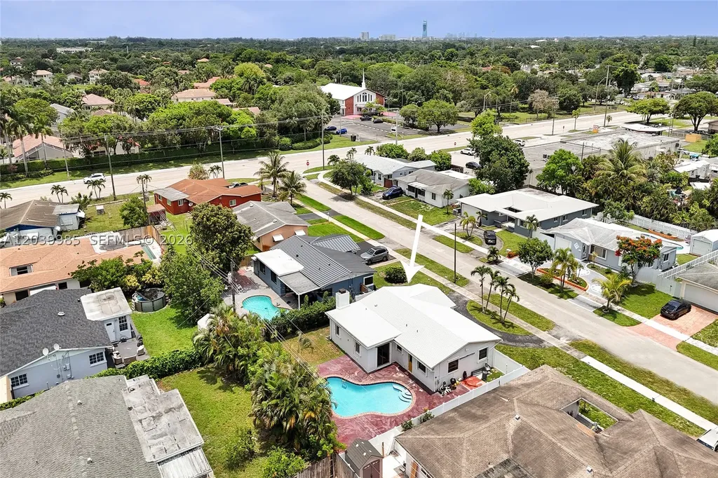 1530 N 73rd Avenue Hollywood FL 33024