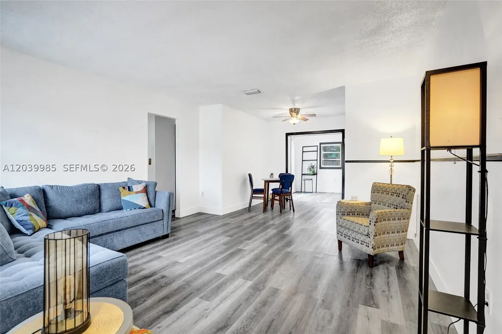 1530 N 73rd Avenue Hollywood FL 33024