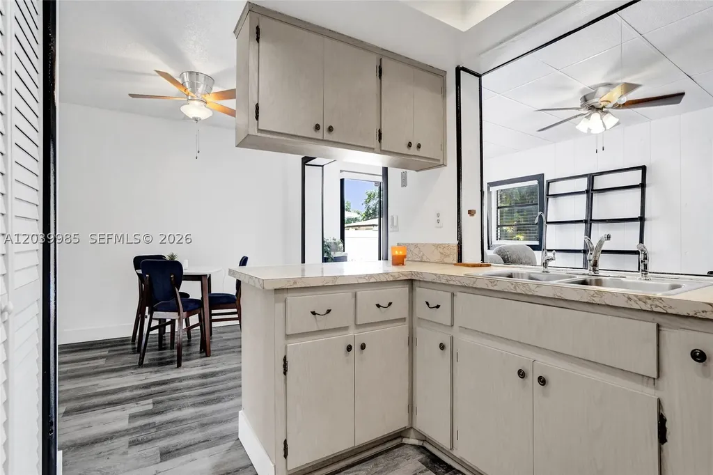 1530 N 73rd Avenue Hollywood FL 33024