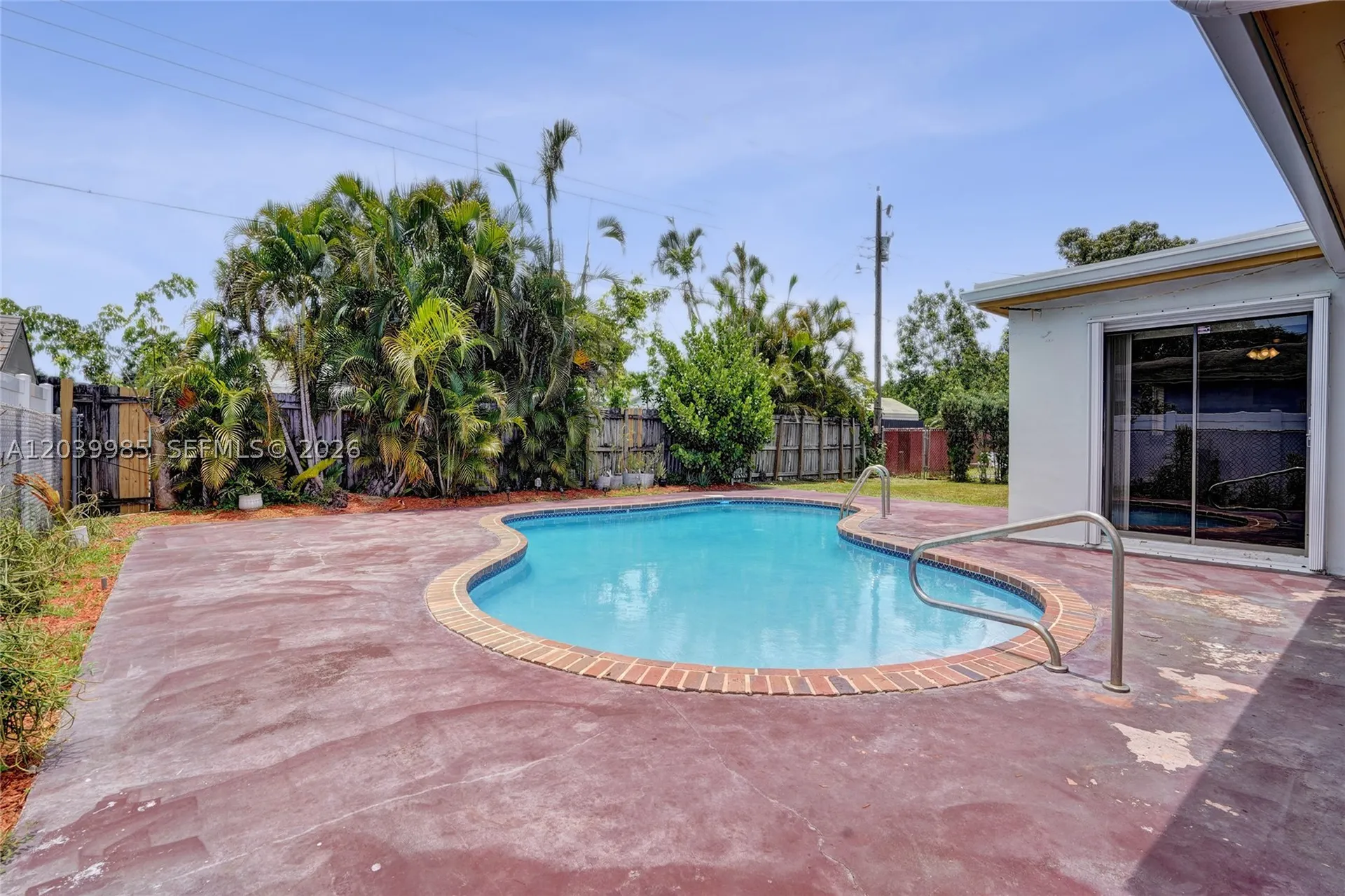 1530 N 73rd Avenue Hollywood FL 33024