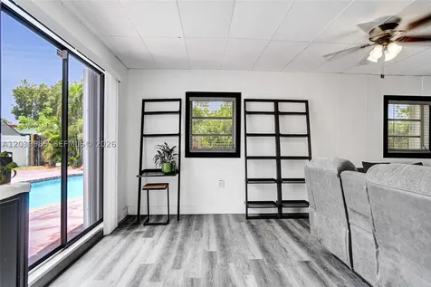 1530 N 73rd Avenue Hollywood FL 33024