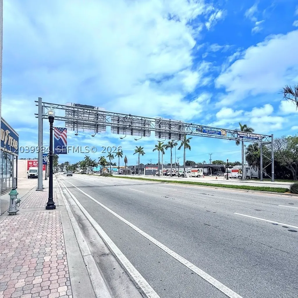 2828 N Hollywood Boulevard Hollywood FL 33020