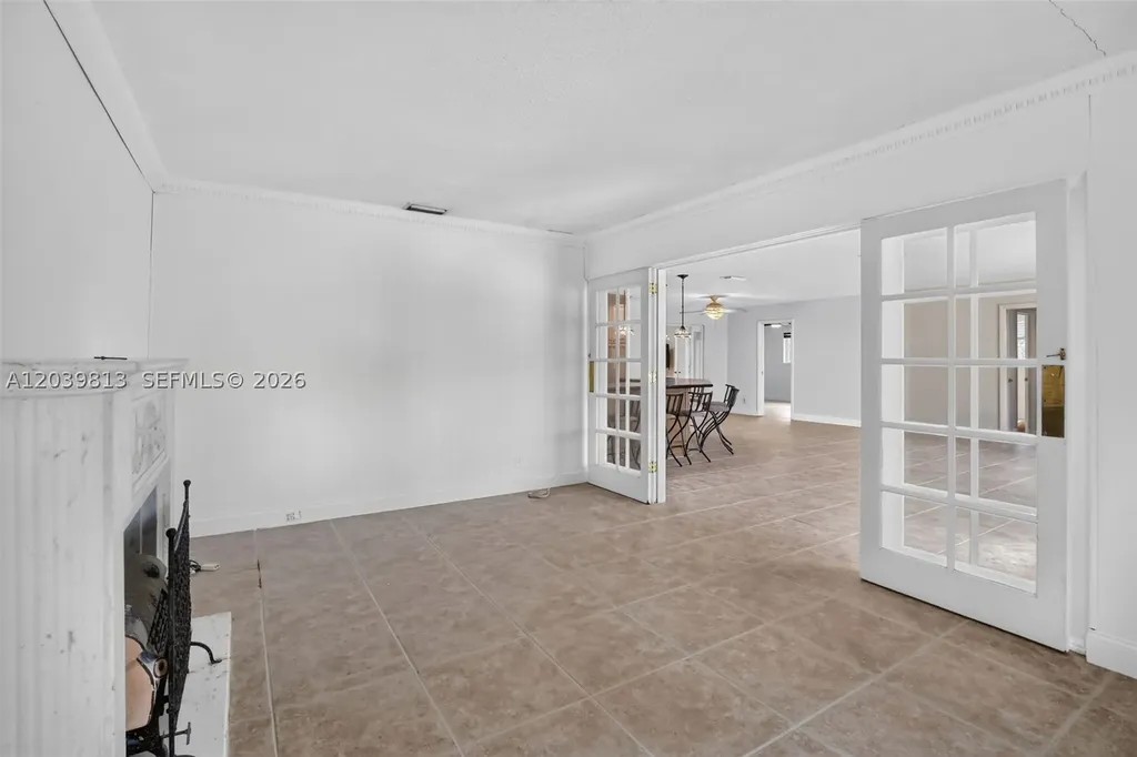 5511 Taylor Street Hollywood FL 33021