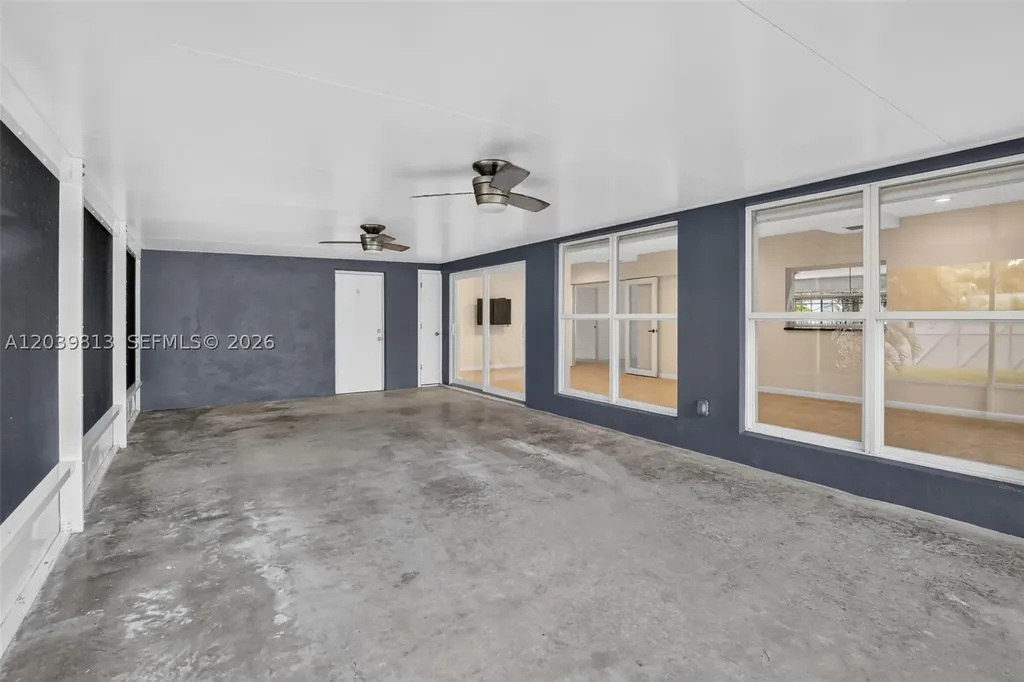 5511 Taylor Street Hollywood FL 33021