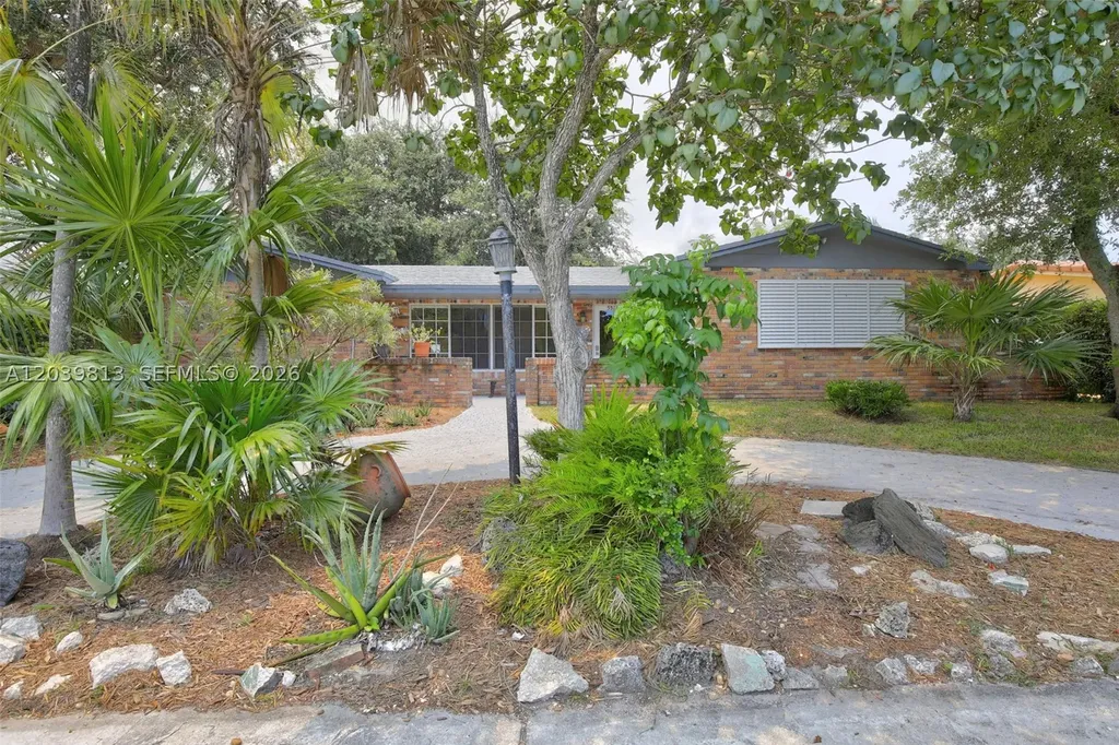 5511 Taylor Street Hollywood FL 33021