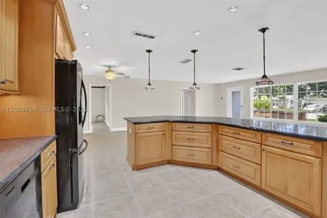 5511 Taylor Street Hollywood FL 33021