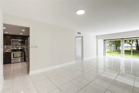 9180 Fontainebleau Boulevard Miami FL 33172
