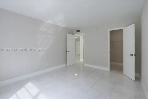 9180 Fontainebleau Boulevard Miami FL 33172