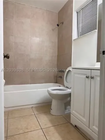 819 NE 214th Lane Miami FL 33179