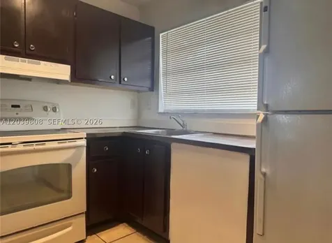 819 NE 214th Lane Miami FL 33179